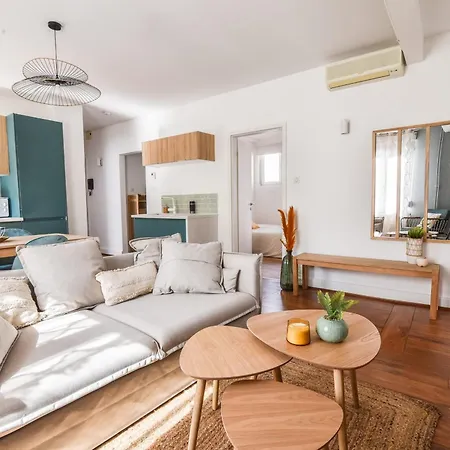 Au Lavoisier Apartment