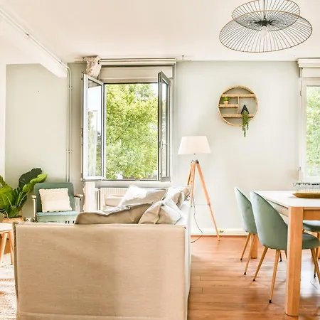 Au Lavoisier Apartment *